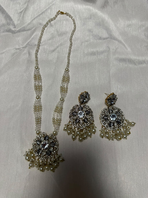 Emerald Black Necklace Set