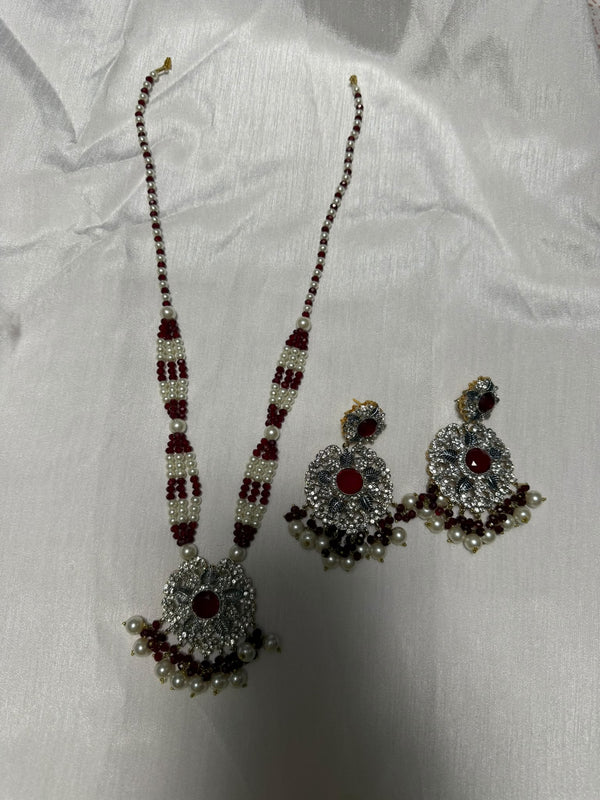 Maroon Bead Necklace Set